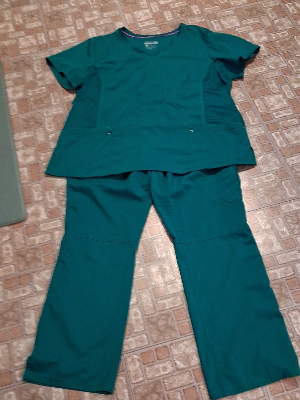 healing hands Green Boot-Cut Scrub Set - Women's Pants Large Top 2xlarge